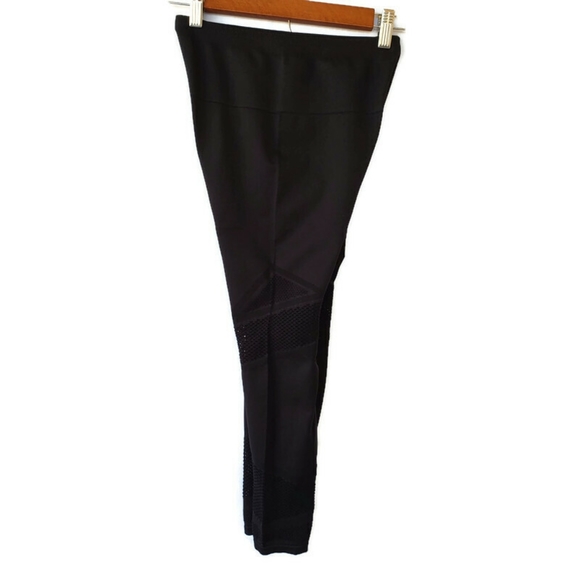 Fabletics Seamless Black Mesh High Rise Leggings Size: Small - Picture 3 of 7